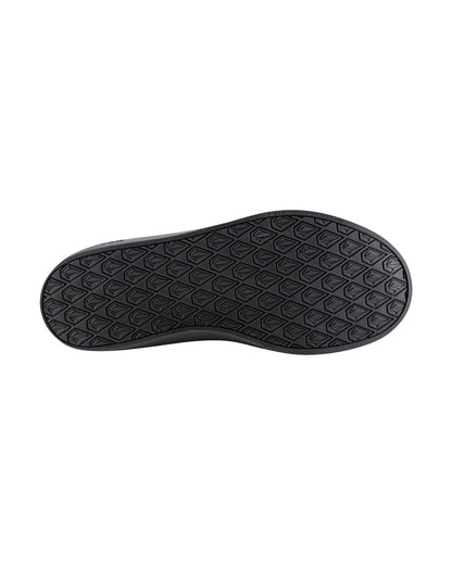 Men's True Soft Toe Water and Slip Resistant Work Sneakers
