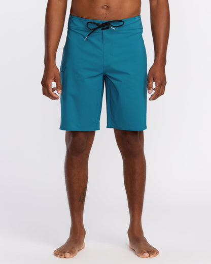 Men's Lido Solid 20" Trunk