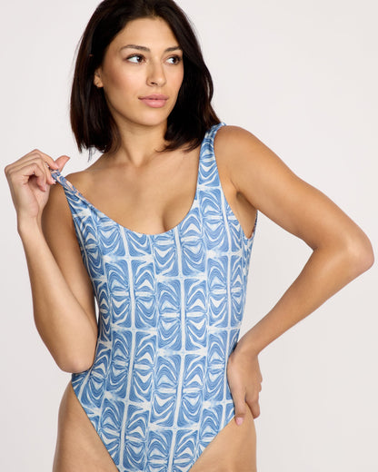 Women's Featured Artist Emma Rushton 1 Pc